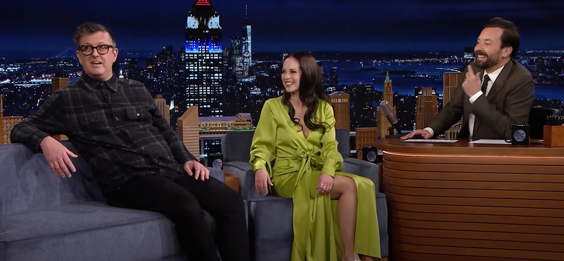 Bluey voice actors for Bandit and Chilli meet for the first time